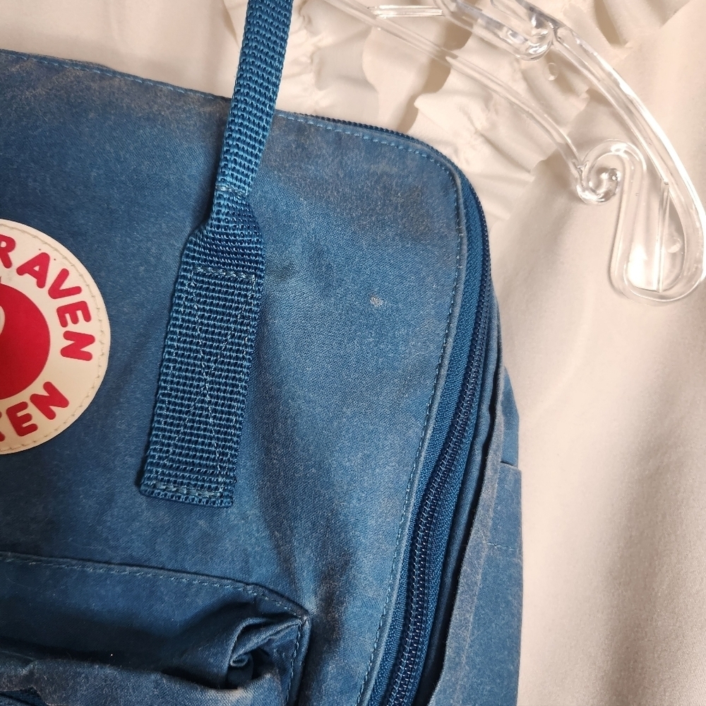 Fjallraven Kanken Mini Classic Pack Blue Backpack Bag Style 23510 - Picture 3 of 8